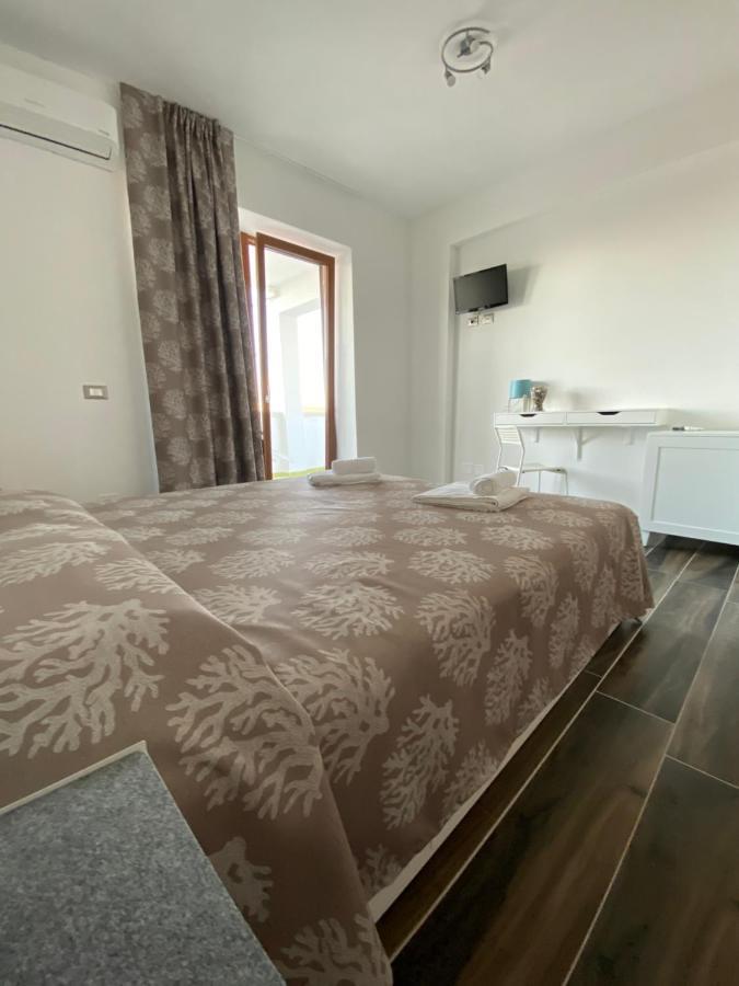 Manfredi Sea Room Весте Екстериор снимка