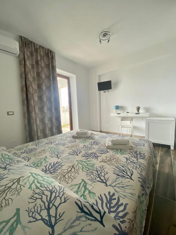 Manfredi Sea Room Весте Екстериор снимка